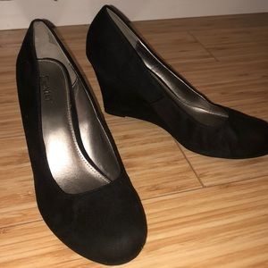 black suede closed toe heel